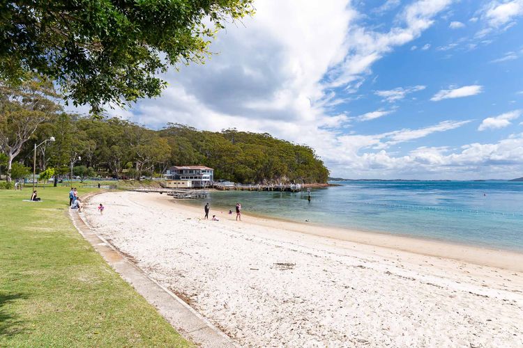 Collendina, 4/19 Kurrawa Close – fantastic water views and sea breezes