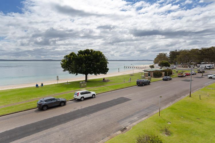 Collendina, 4/19 Kurrawa Close – fantastic water views and sea breezes