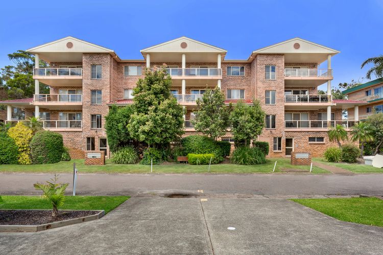Cottage Court, 4/6-10 Weatherly Cl – Shoal Bay & Little Beach at your fingertips