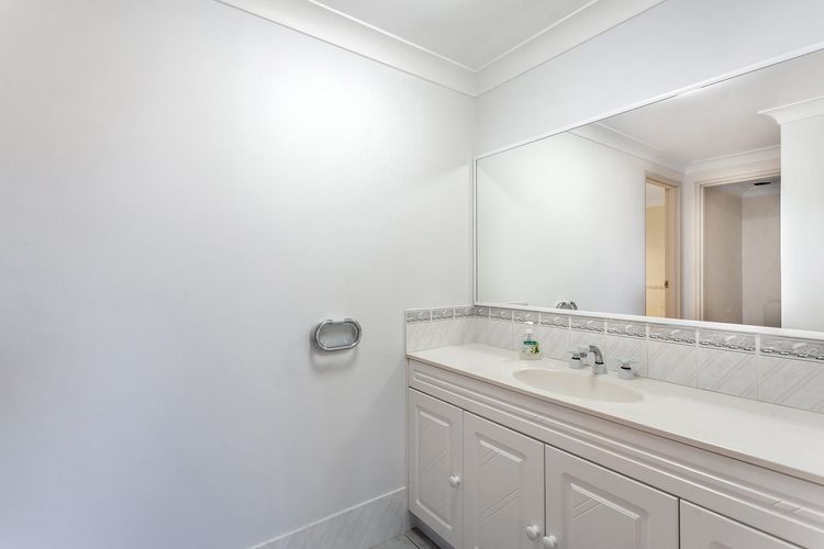 Cottage Court, 4/6-10 Weatherly Cl – Shoal Bay & Little Beach at your fingertips