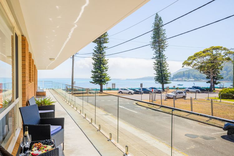 Shoal Towers, 1/11 Shoal Bay Road – Wi-Fi, Air Conditioning, fantastic unit across the road from beach