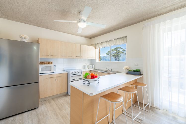 Shoal Towers, 1/11 Shoal Bay Road – Wi-Fi, Air Conditioning, fantastic unit across the road from beach