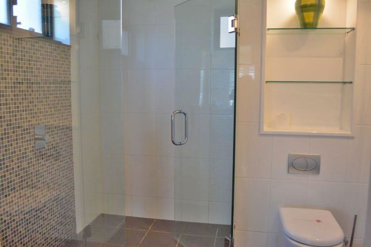 Florentine, 4/11 Columbia Close – spectacular views and air conditioning