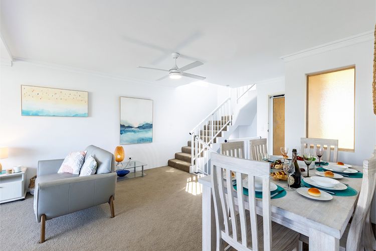 Frangipani, 4/30 Leonard Avenue – spacious townhouse