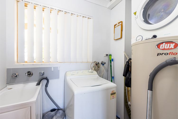 Frangipani, 4/30 Leonard Avenue – spacious townhouse