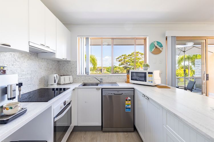 Frangipani, 4/30 Leonard Avenue – spacious townhouse