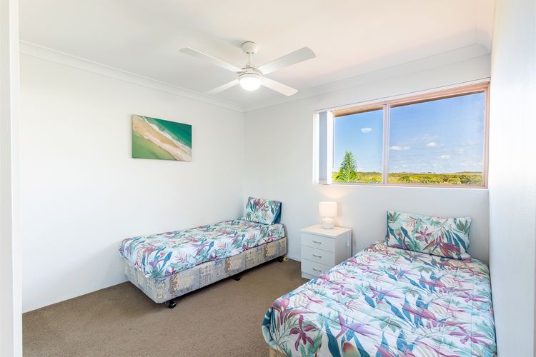 Frangipani, 4/30 Leonard Avenue – spacious townhouse