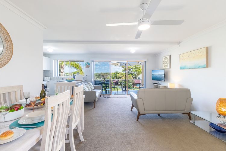 Frangipani, 4/30 Leonard Avenue – spacious townhouse