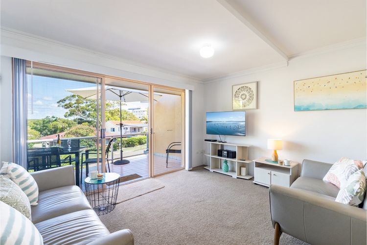 Frangipani, 4/30 Leonard Avenue – spacious townhouse