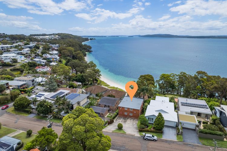 Sebastapol, 4/66 Thurlow Avenue – Unit with wonderful views across the bay