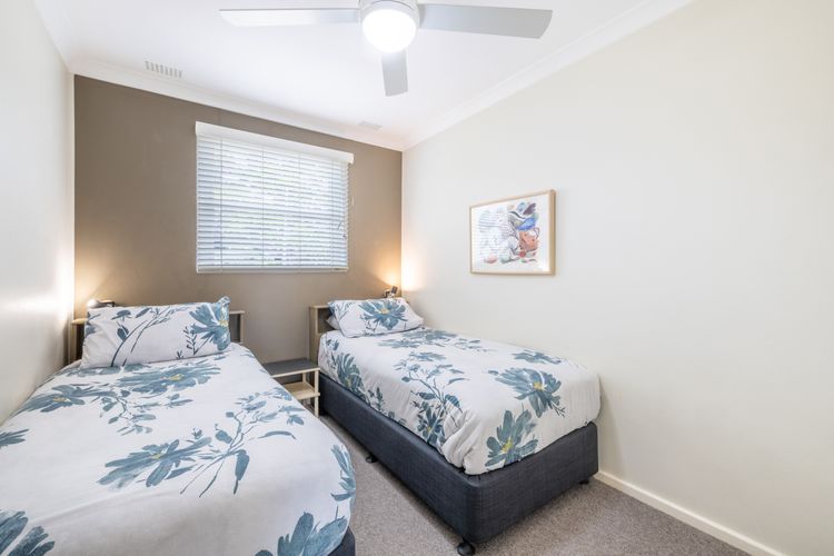 Sebastapol, 4/66 Thurlow Avenue – Unit with wonderful views across the bay