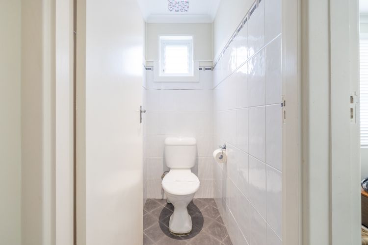 Sebastapol, 4/66 Thurlow Avenue – Unit with wonderful views across the bay