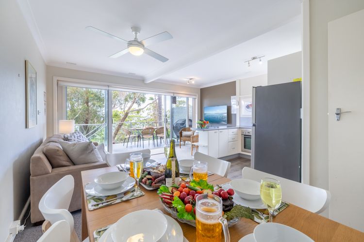 Sebastapol, 4/66 Thurlow Avenue – Unit with wonderful views across the bay