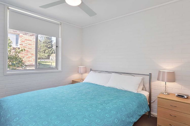 Shoreline, 4/7 Victoria Parade – Views over Fly Point and close to Nelson Bay Marina