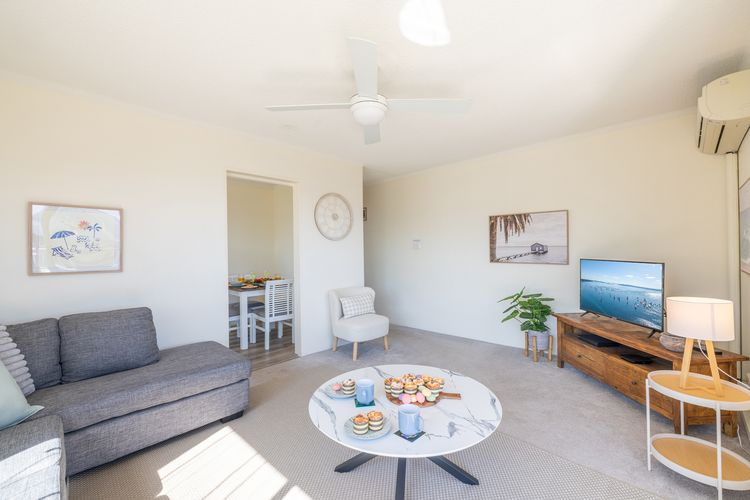 Yarramundi, 4/47 Magnus Street – air conditioned unit with air con, wi-fi, water views and close to town