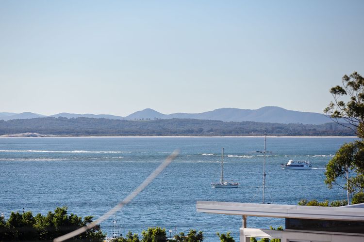 Yarramundi, 4/47 Magnus Street – air conditioned unit with air con, wi-fi, water views and close to town
