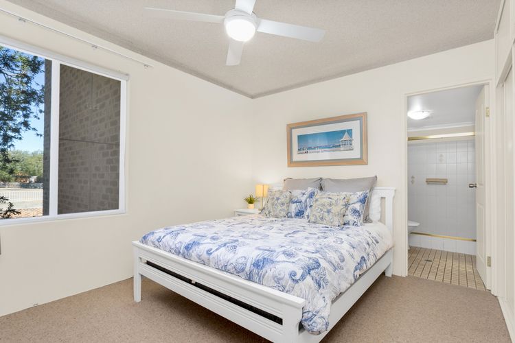 Bay Parklands, 44/2 Gowrie Ave – WIFI, Netflix, Air Con & Views