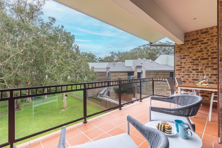 Bay Parklands, 49/2 Gowrie Ave – ducted aircon, WIFI, views, pool, tennis