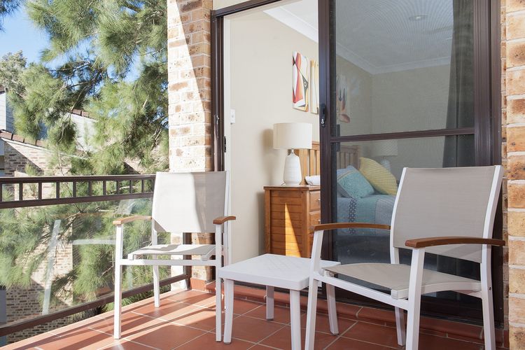 Bay Parklands, 49/2 Gowrie Ave – ducted aircon, WIFI, views, pool, tennis