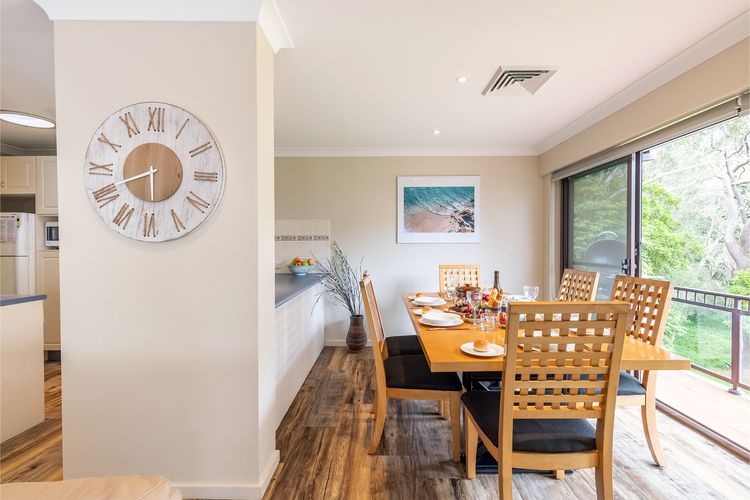 Bay Parklands, 49/2 Gowrie Ave – ducted aircon, WIFI, views, pool, tennis