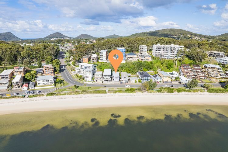 Bayside, 5/21 Victoria Parade – Unit in unbeatable location, with linen and bed making and air conditioning