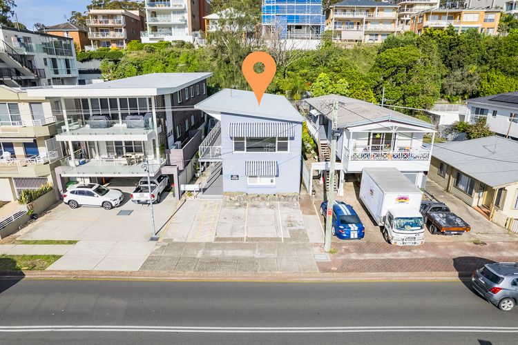 Bayside, 5/21 Victoria Parade – Unit in unbeatable location, with linen and bed making and air conditioning