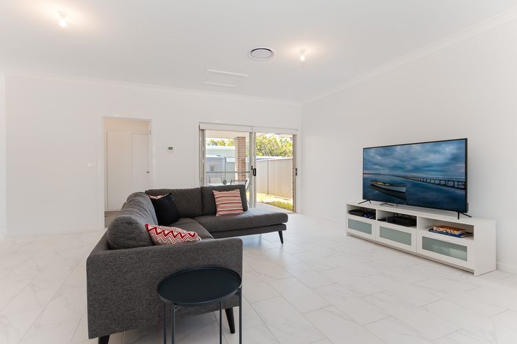 5 Bent Street – huge house with Foxtel & Aircon