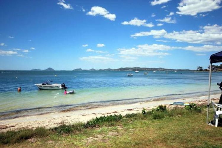 Harbourside, 5/3-7 Soldiers Point Road – ground floor waterfront unit