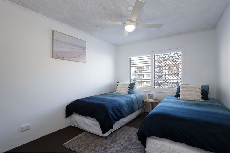 The Poplars, 1/36 Magnus St – Delightful unit with panoramic water views, pool, Linen, Aircon & WIFI