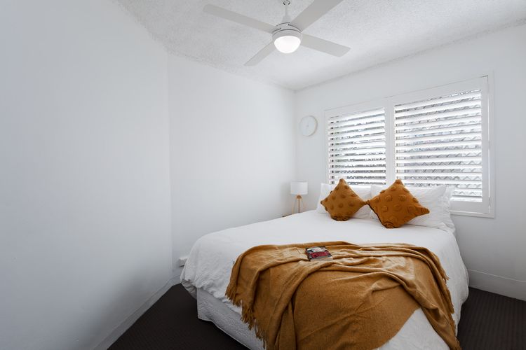 The Poplars, 1/36 Magnus St – Delightful unit with panoramic water views, pool, Linen, Aircon & WIFI