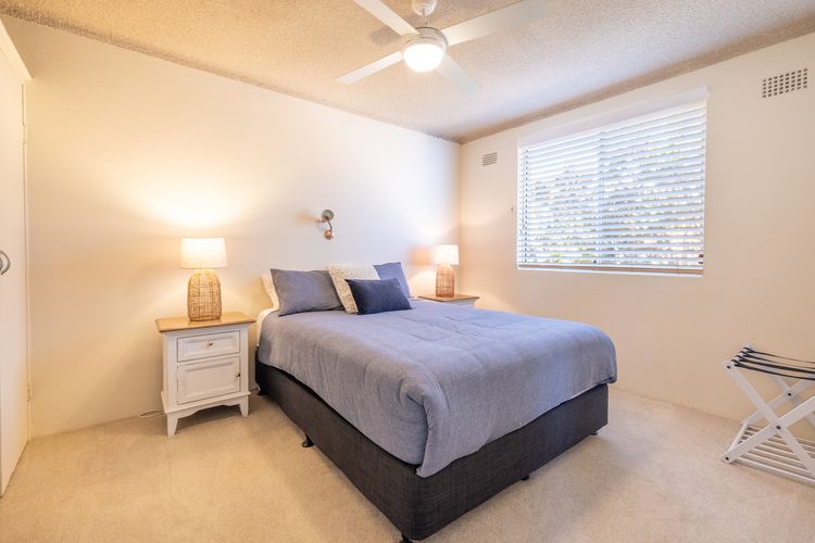 Shoal Towers, 5/11 Shoal Bay Rd – Air Conditioned + WIFI – fantastic location with water views