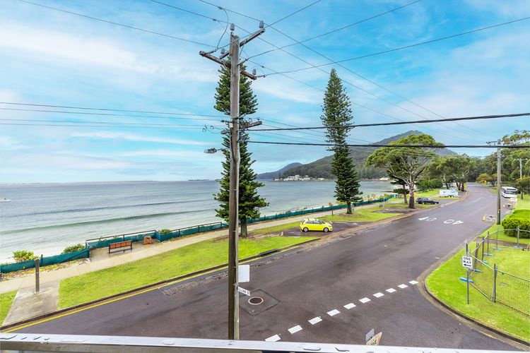 Shoal Towers, 5/11 Shoal Bay Rd – Air Conditioned + WIFI – fantastic location with water views
