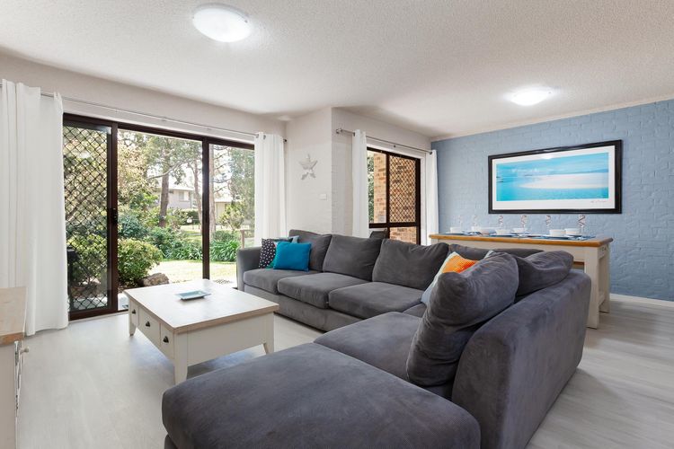 Bay Parklands, 57/2 Gowrie Ave – ground floor unit with pool, tennis court & aircon