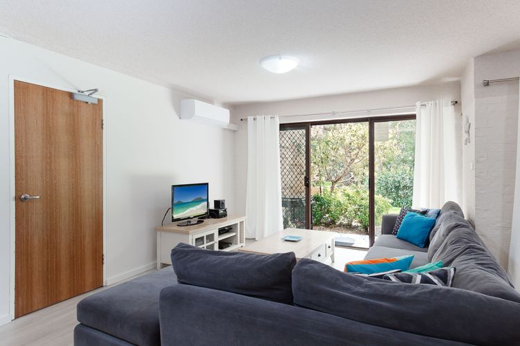 Bay Parklands, 57/2 Gowrie Ave – ground floor unit with pool, tennis court & aircon