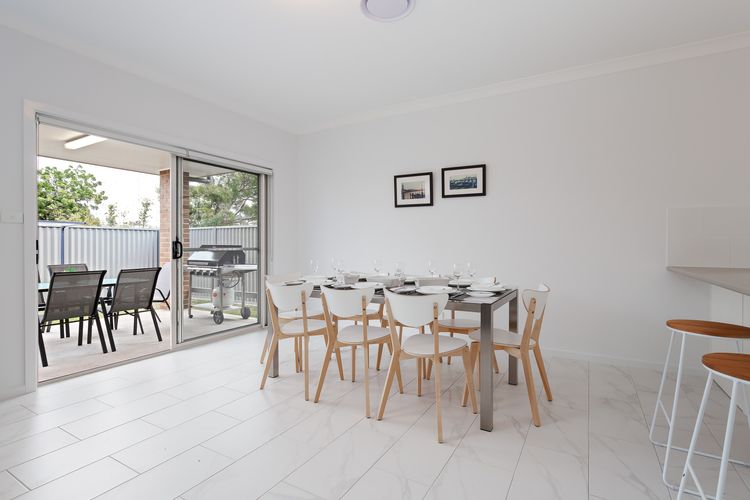 5b Bent Street – LARGE HOUSE WITH DUCTED AIR CON, WIFI & FOXTEL