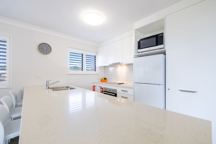 Intrepid, 6/3 Intrepid Close – right on the waterfront