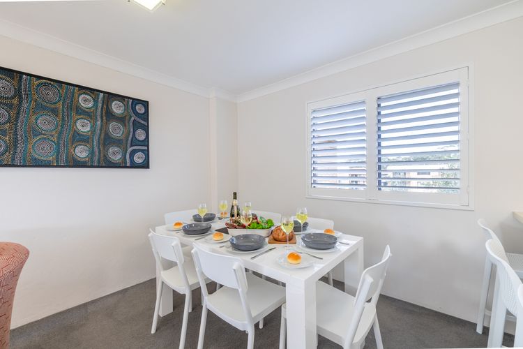 Intrepid, 6/3 Intrepid Close – right on the waterfront