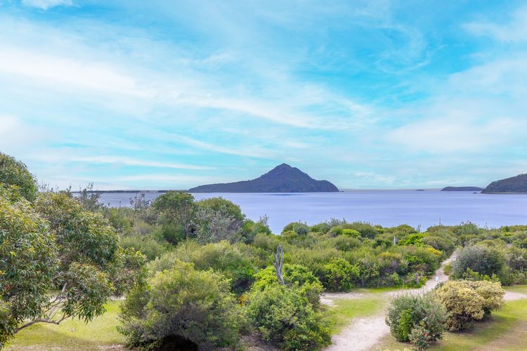 Intrepid, 6/3 Intrepid Close – right on the waterfront