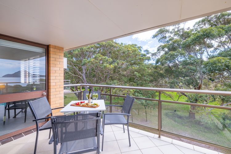 Intrepid, 6/3 Intrepid Close – right on the waterfront