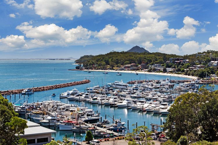 Laman Lodge, 6/15 Laman Street – Air Conditioned unit with spectacular views and free Wi-Fi