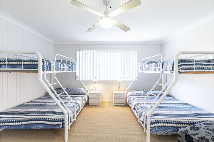 1/10 Catalina Close – so close to the water