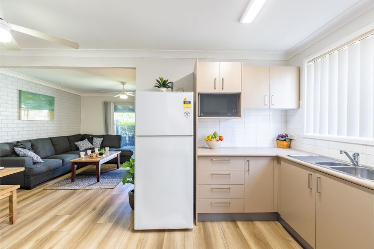 1/10 Catalina Close – so close to the water