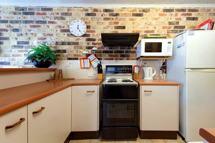 Bay Parklands, 62/2 Gowrie Avenue – WIFI, Pool, Tennis, Water Views & Aircon