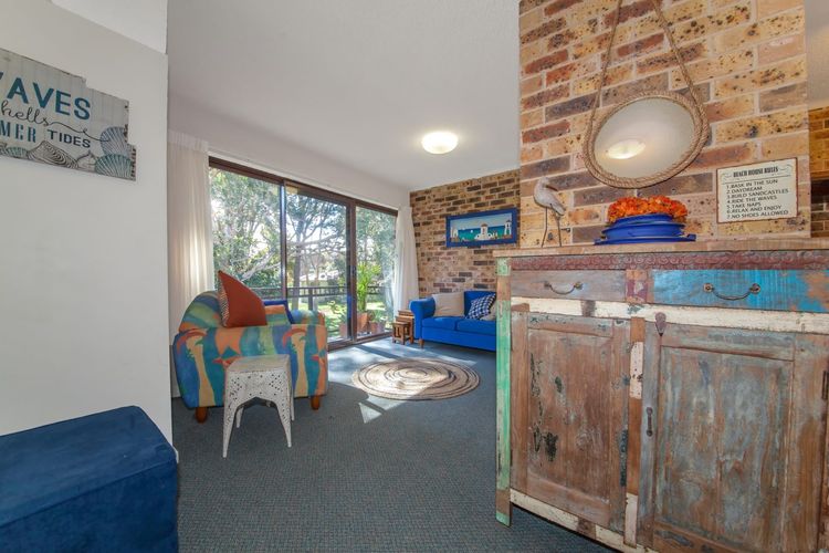 Bay Parklands, 62/2 Gowrie Avenue – WIFI, Pool, Tennis, Water Views & Aircon