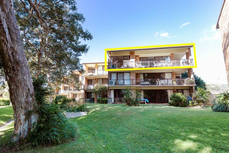 Bay Parklands, 68/2 Gowrie Ave – Fully ducted aircon, wifi, pool, tennis court, communal spa