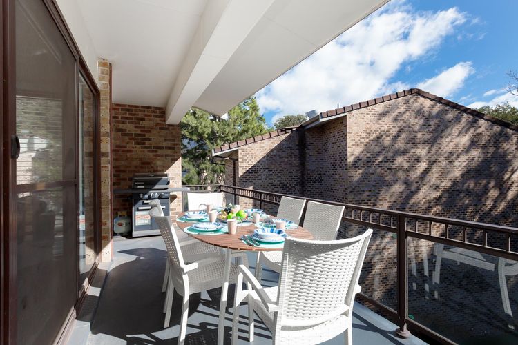 Bay Parklands, 68/2 Gowrie Ave – Fully ducted aircon, wifi, pool, tennis court, communal spa