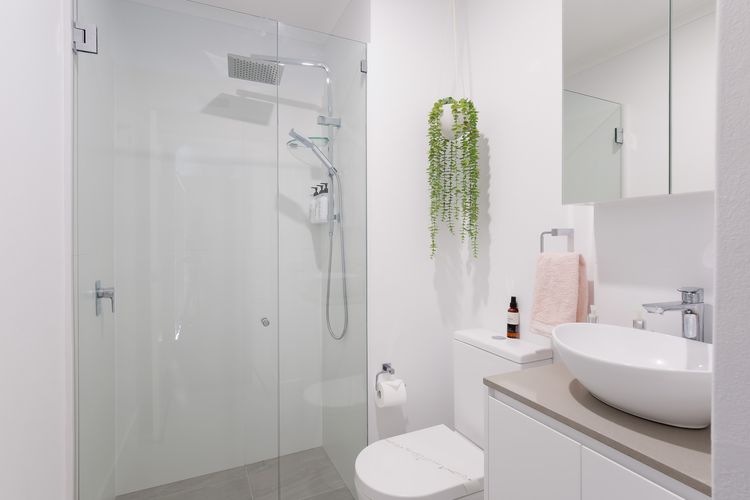 Bay Parklands, 68/2 Gowrie Ave – Fully ducted aircon, wifi, pool, tennis court, communal spa