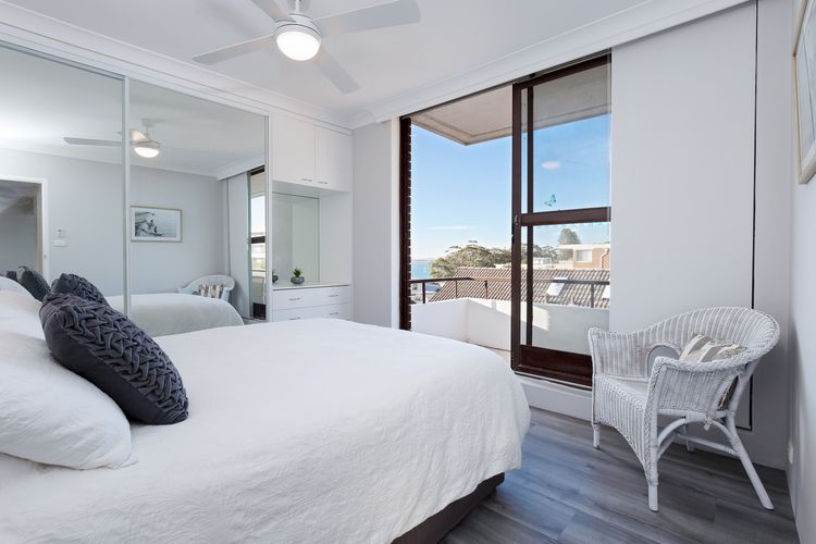 Bellevue, 7/4 Donald Street – renovated unit with air con and Wi-Fi with views & central to CBD