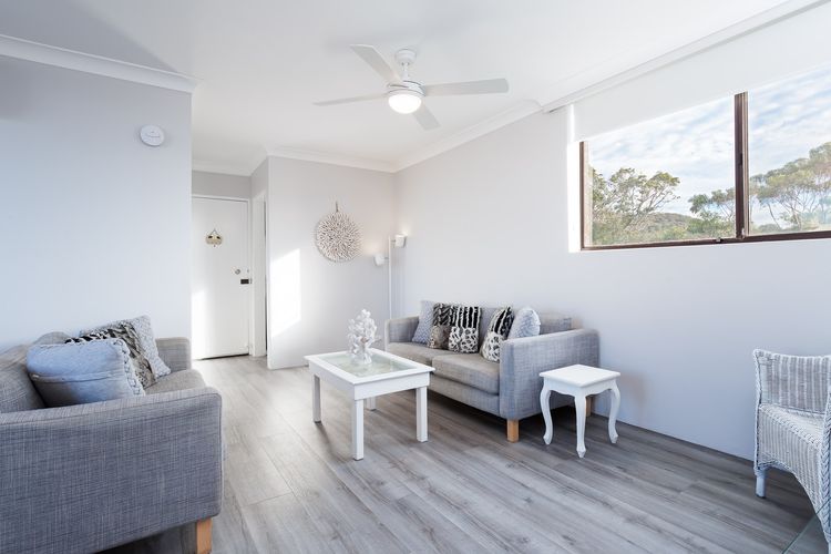 Bellevue, 7/4 Donald Street – renovated unit with air con and Wi-Fi with views & central to CBD