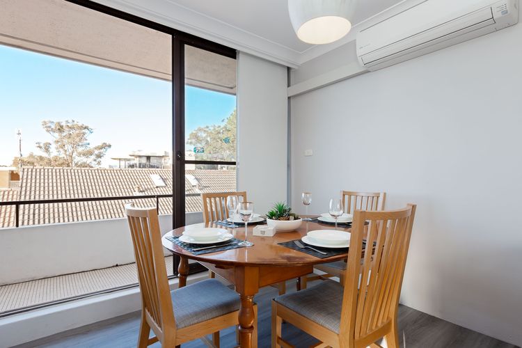 Bellevue, 7/4 Donald Street – renovated unit with air con and Wi-Fi with views & central to CBD